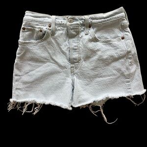 Levi’s 501 Denim Jean Shorts Size 28 Frayed Hem 99% Cotton 1% Stretch Light Wash